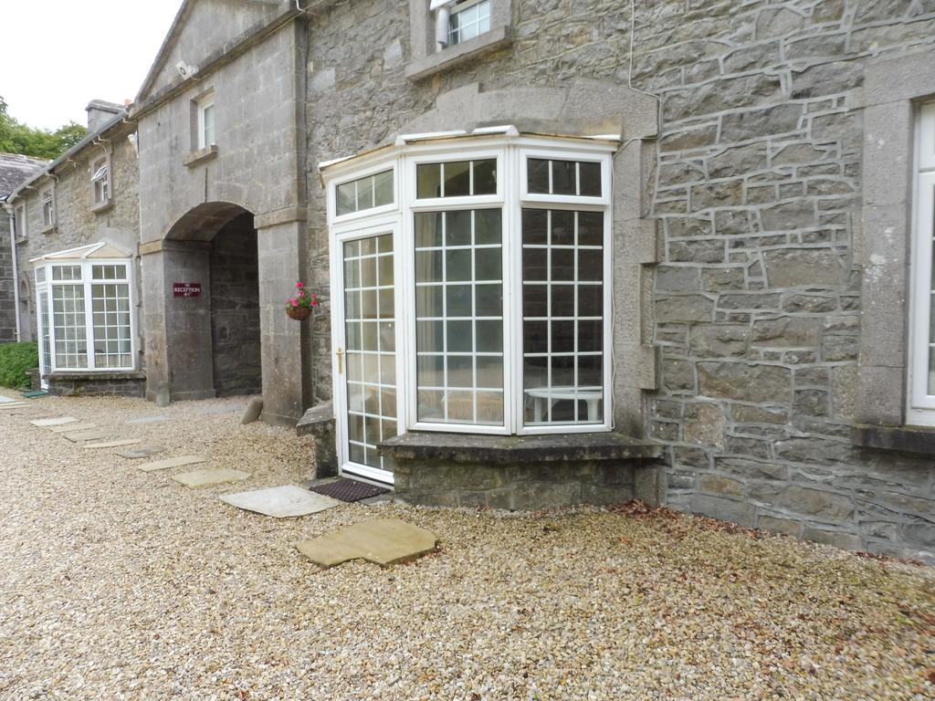 Ross House Equestrian Holidays Villa Mountnugent Exterior foto